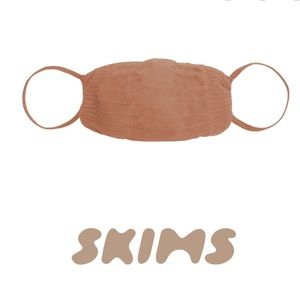 SKIMS face mask